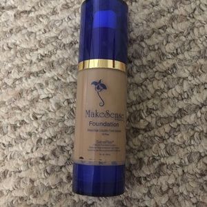 Suede makesense foundation